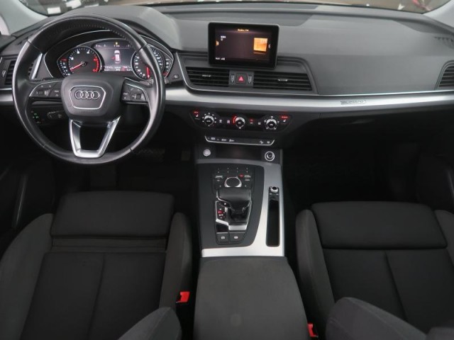 Audi Q5  2.0 TDI 