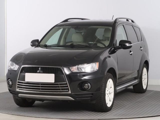 Mitsubishi Outlander  2.2 DI-D 