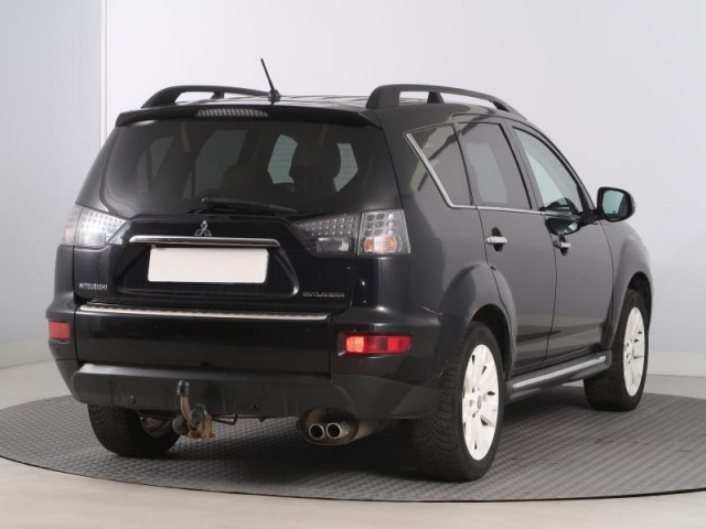 Mitsubishi Outlander  2.2 DI-D 