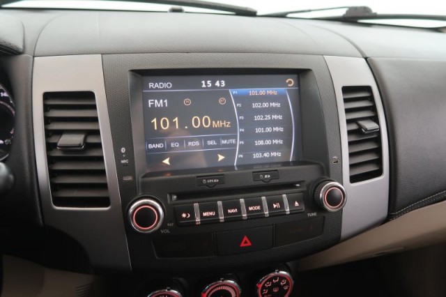 Mitsubishi Outlander  2.2 DI-D 