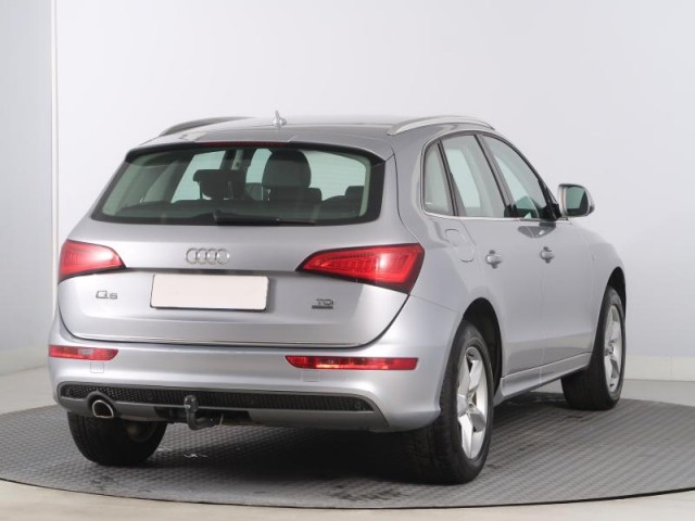 Audi Q5  2.0 TDI 