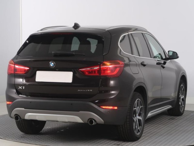 BMW X1  xDrive20i 