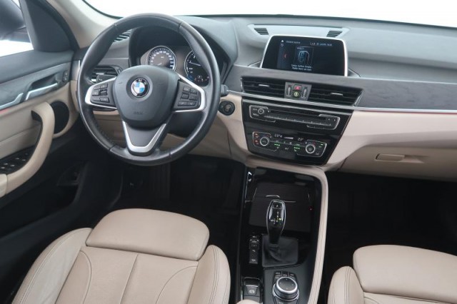 BMW X1  xDrive20i 