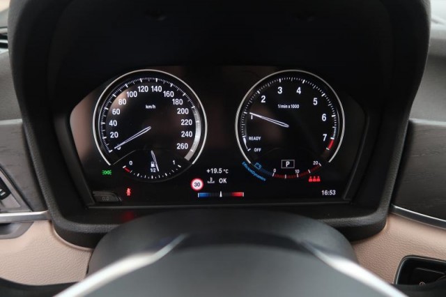 BMW X1  xDrive20i 