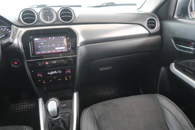 Suzuki Vitara  1.6 VVT Elegance