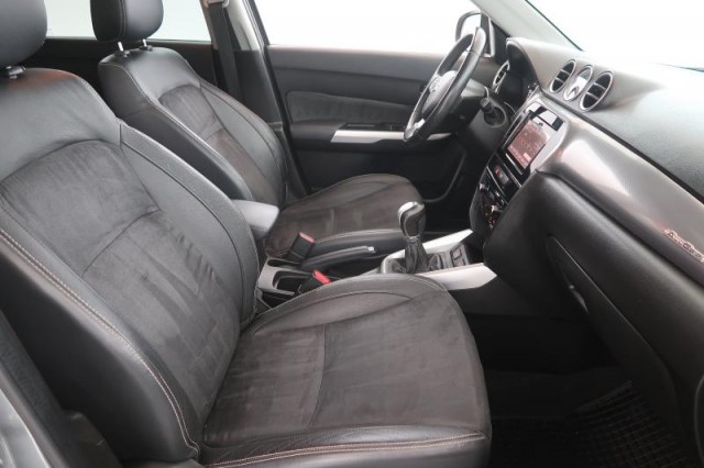 Suzuki Vitara  1.6 VVT Elegance