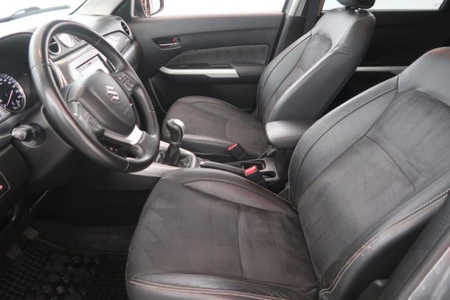 Suzuki Vitara  1.6 VVT Elegance