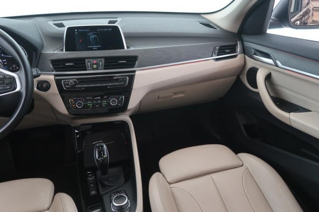 BMW X1  xDrive20i 