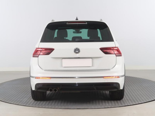 Volkswagen Tiguan  2.0 TDI R-Line
