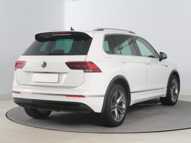 Volkswagen Tiguan  2.0 TDI R-Line
