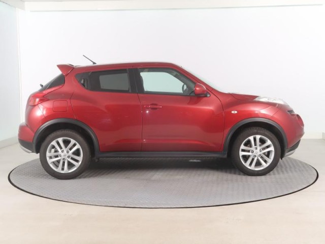 Nissan Juke  1.6 i 
