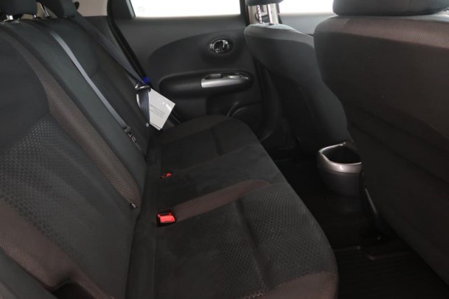 Nissan Juke  1.6 i 