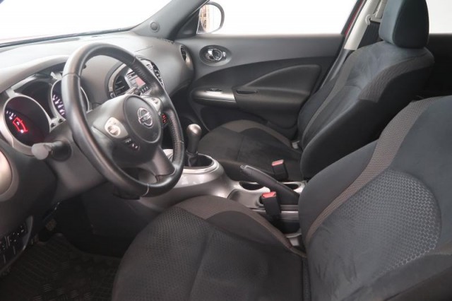 Nissan Juke  1.6 i 