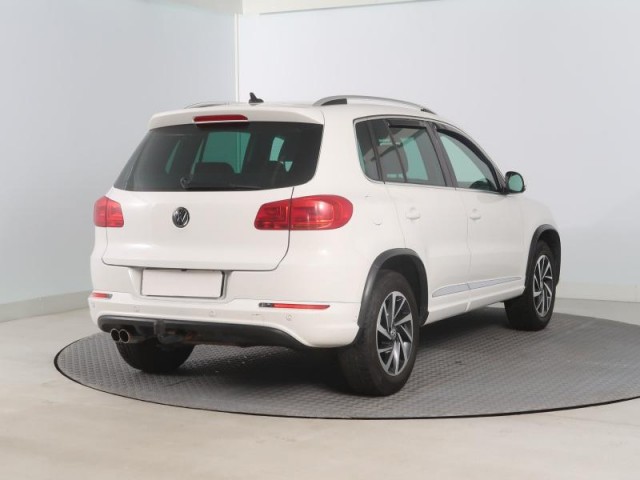 Volkswagen Tiguan  2.0 TDI R-Line