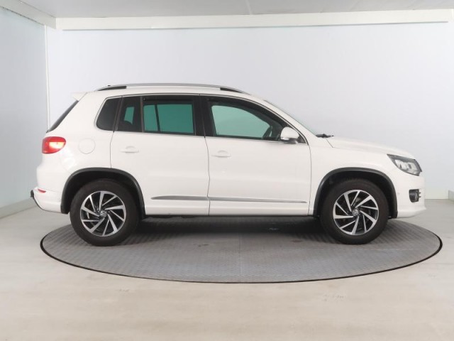 Volkswagen Tiguan  2.0 TDI R-Line