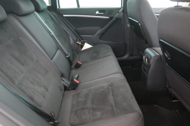 Volkswagen Tiguan  2.0 TDI R-Line