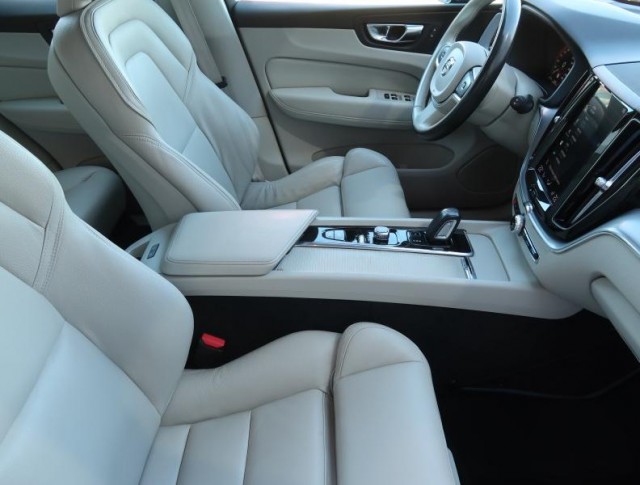 Volvo XC60  B4 AWD 
