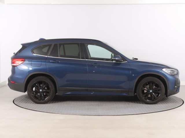 BMW X1  sDrive18i 
