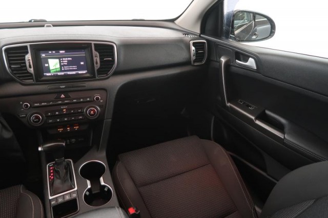 Kia Sportage  2.0 CRDi 