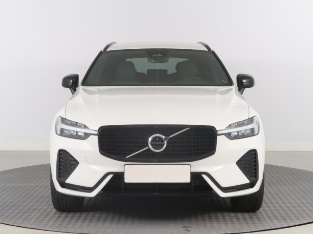 Volvo XC60  B4 AWD R-Design