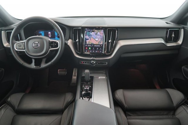 Volvo XC60  B4 AWD R-Design