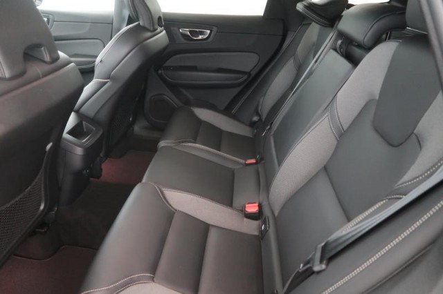 Volvo XC60  B4 AWD R-Design