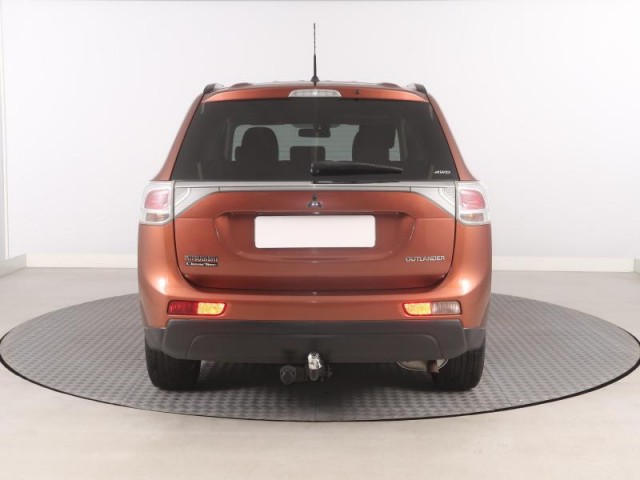 Mitsubishi Outlander  2.2 DI-D 