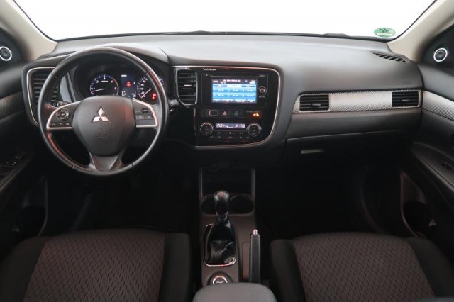Mitsubishi Outlander  2.2 DI-D 
