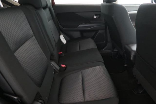 Mitsubishi Outlander  2.2 DI-D 