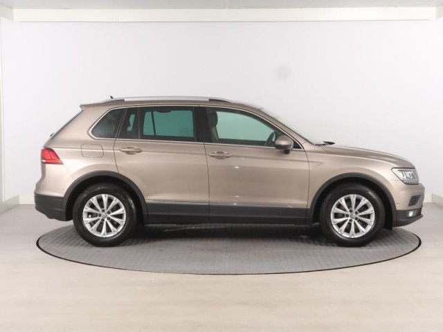 Volkswagen Tiguan  1.5 TSI 