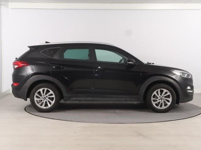 Hyundai Tucson  1.7 CRDi 