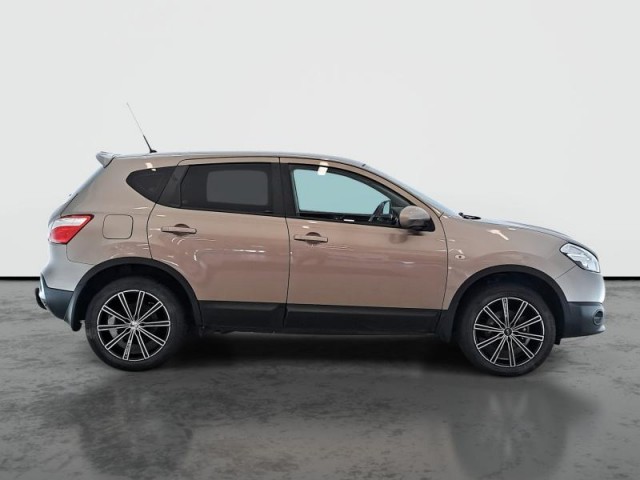 Nissan Qashqai  2.0 