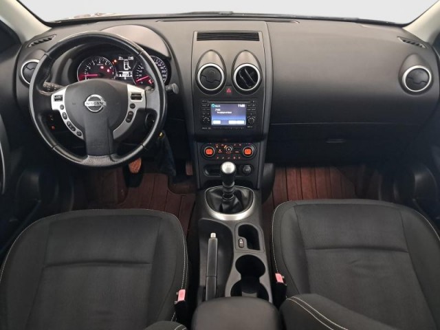 Nissan Qashqai  2.0 