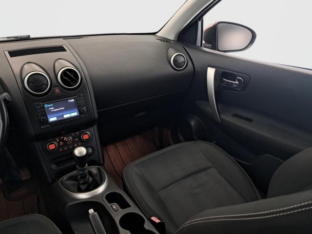 Nissan Qashqai  2.0 
