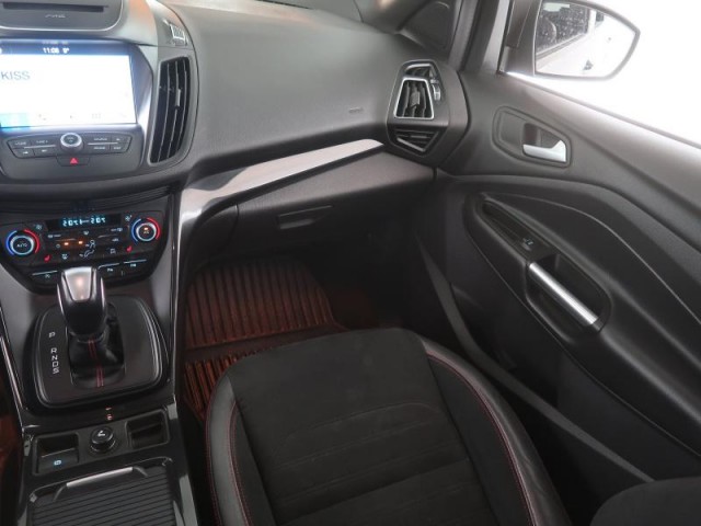 Ford Kuga  1.5 EcoBoost ST-Line