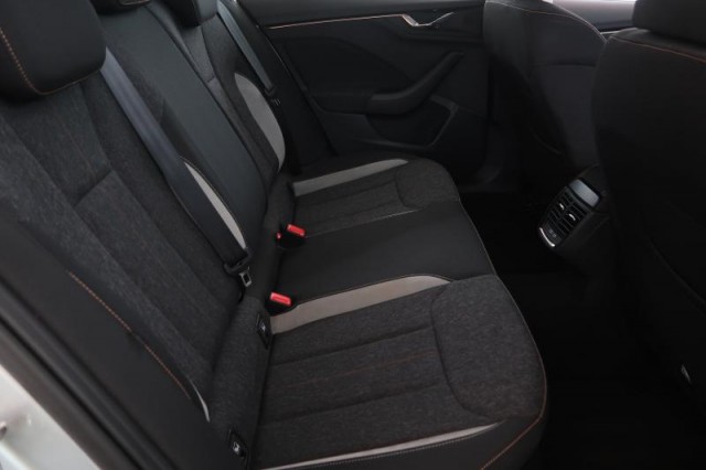 Škoda Kamiq  1.0 TSI 