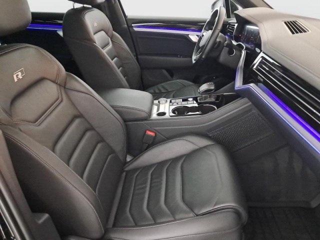 Volkswagen Touareg  3.0 TDI R-Line