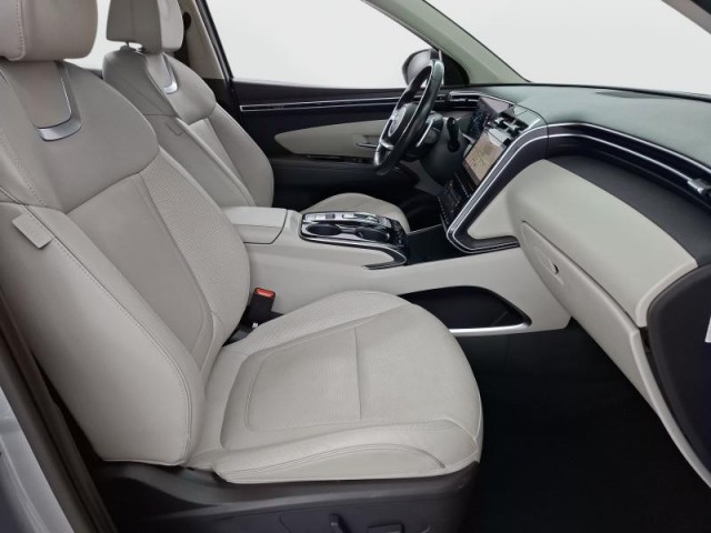 Hyundai Tucson  1.6 T-GDI HEV 
