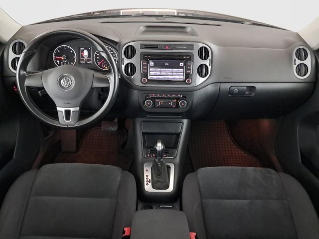 Volkswagen Tiguan  2.0 TDI Sport