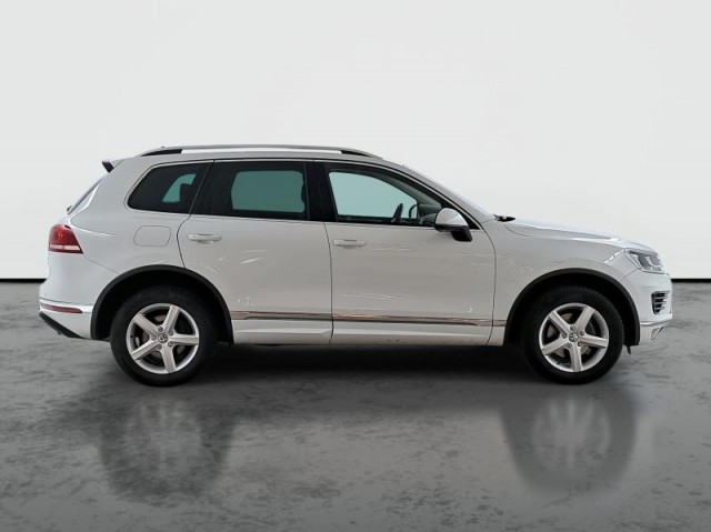 Volkswagen Touareg  3.0 TDI R-Line