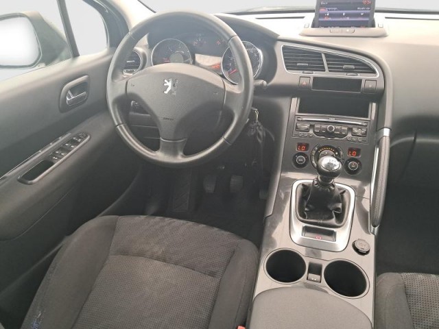 Peugeot 3008  2.0 HDi 