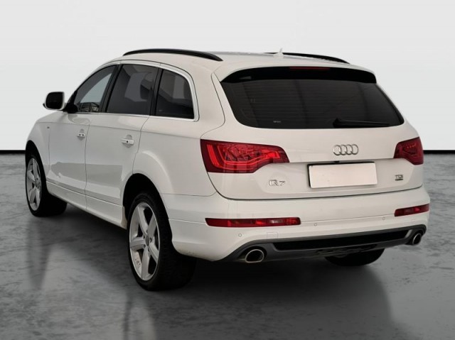 Audi Q7  3.0 TDI 
