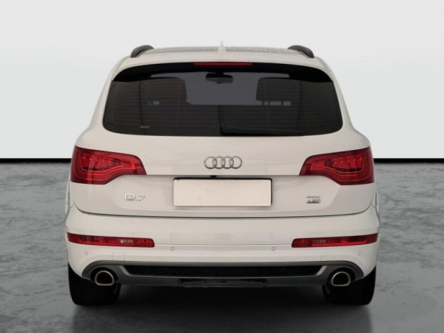 Audi Q7  3.0 TDI 