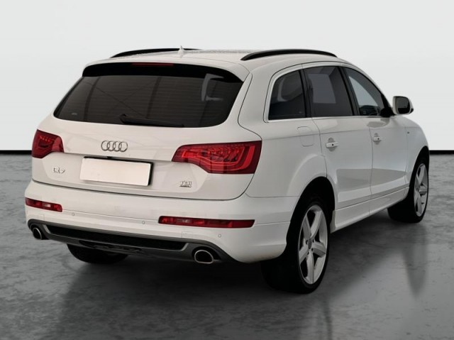 Audi Q7  3.0 TDI 