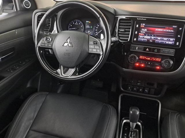Mitsubishi Outlander  2.0 