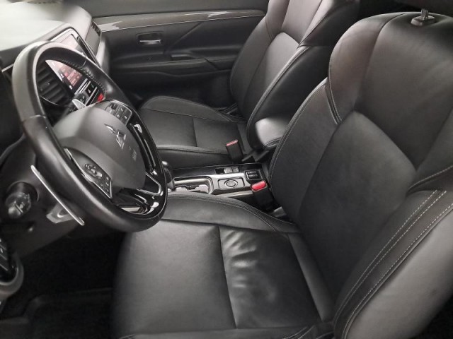 Mitsubishi Outlander  2.0 