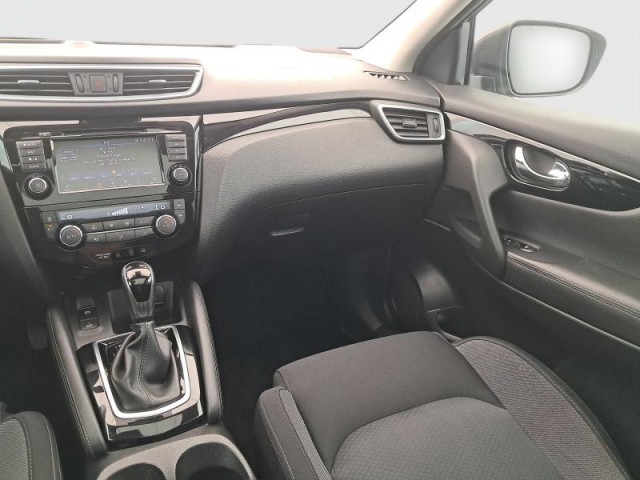 Nissan Qashqai  1.3 DIG-T 