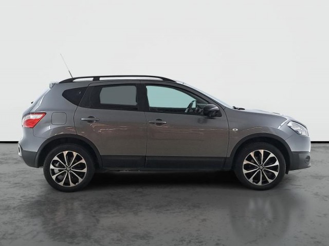 Nissan Qashqai  1.6 