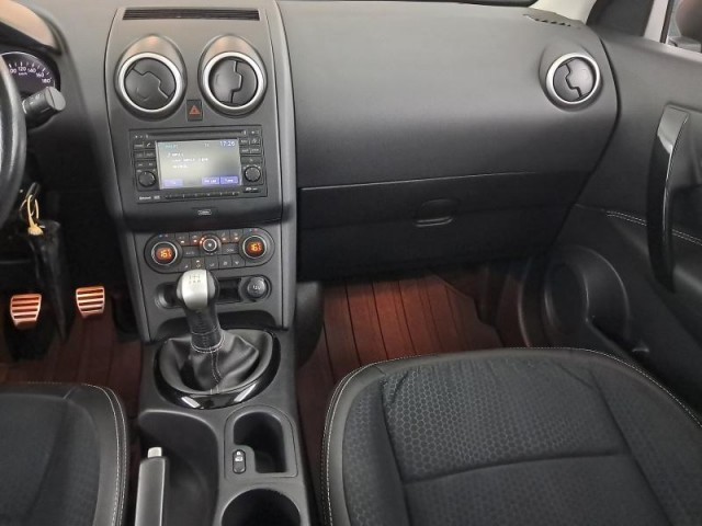 Nissan Qashqai  1.6 