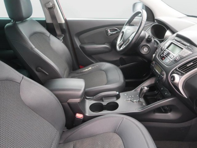 Hyundai ix35  2.0 CRDi 